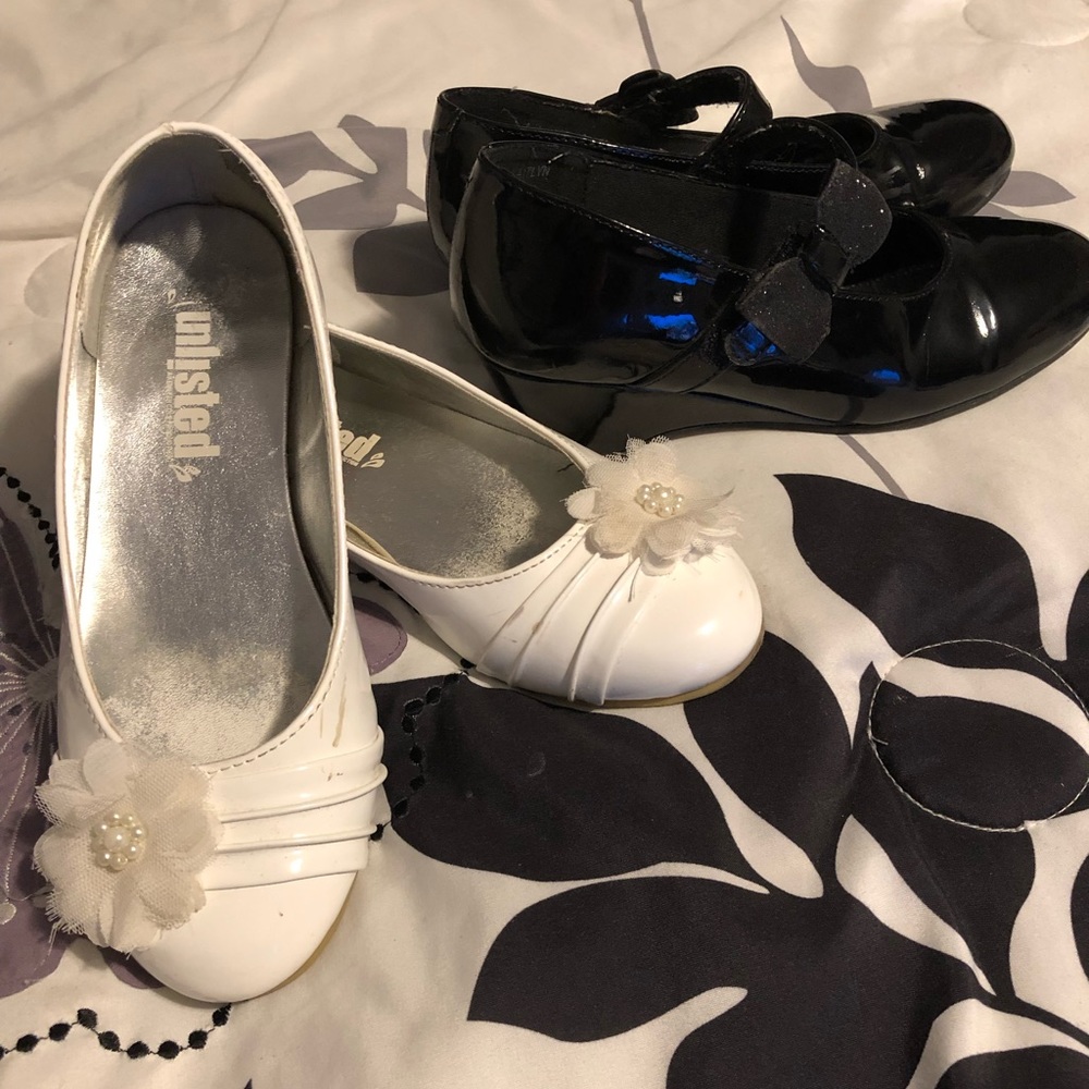 2 pairs girl’s dress shoes size 2 -sold as one lot